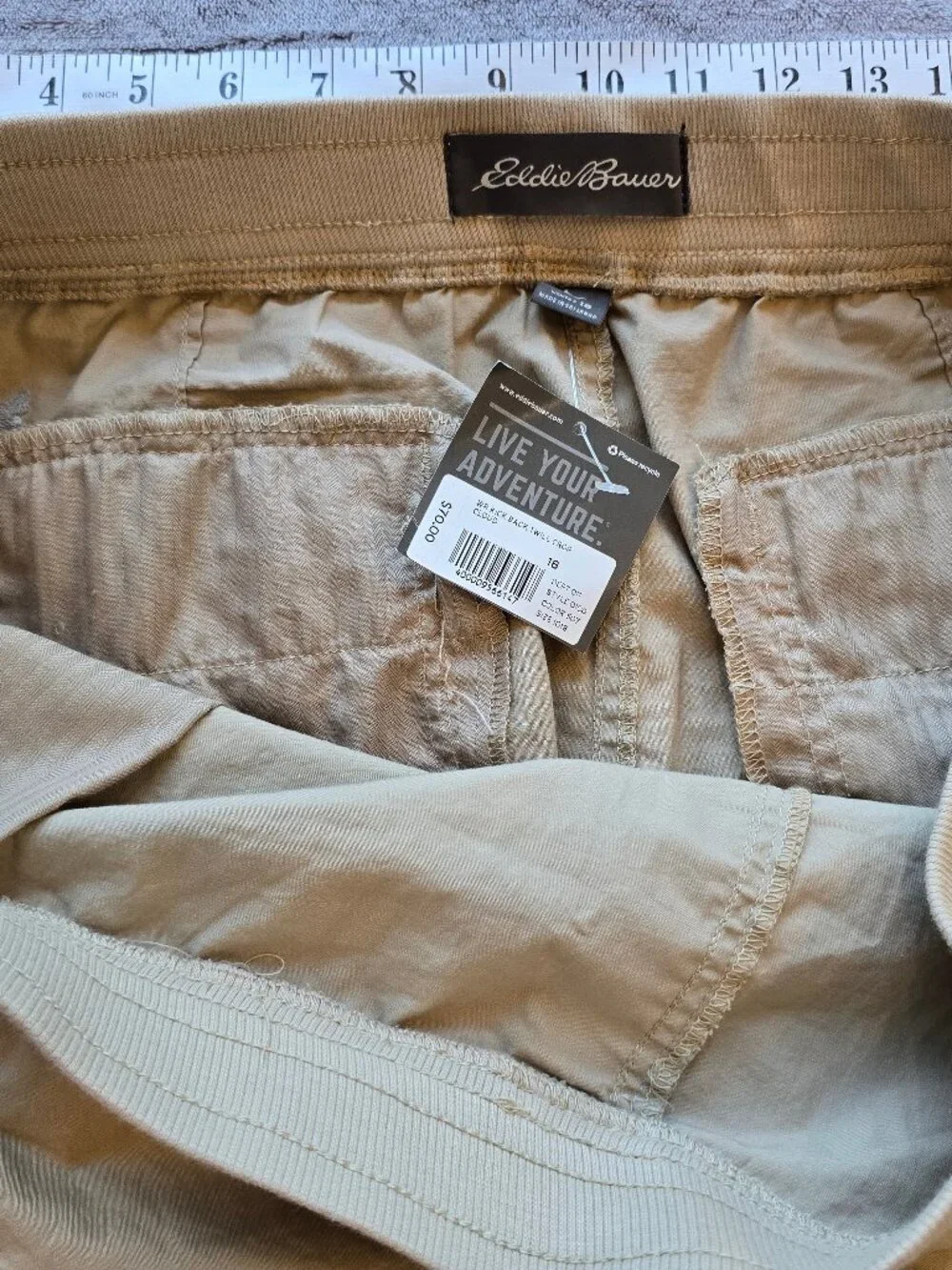 NWT Eddie Bauer Travex Woman's Ruched Capri Pantgs Beige Hiking Crop size 18 - Picture 6 of 6